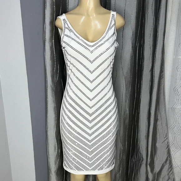 desigual mesh dress Desigual Carson Floral Panel Mesh Dress 24WWVK59 – Belle Divino